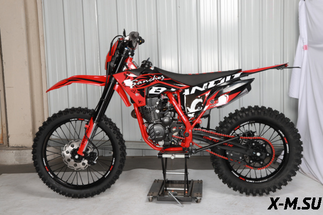 Кроссовый мотоцикл Sanchez Bandit CB300F